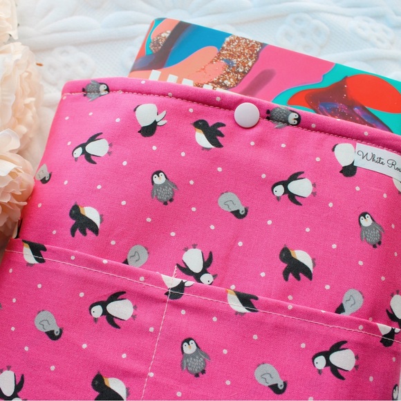 Medium Book Sleeve (Handmade) ~ White Rose Co. - Picture 1 of 5